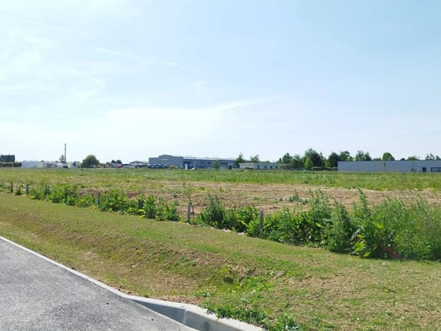 Terrain 1973 m²