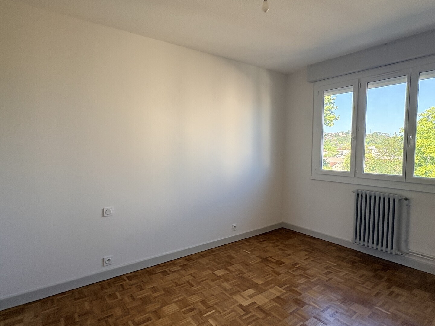 Appartement à vendre - 2 pièces - 46m2 - Brive-La-Gaillarde (19100)