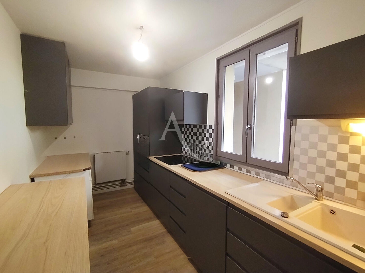 Appartement à vendre - 4 pièces - 82m2 - Saintes (17100)