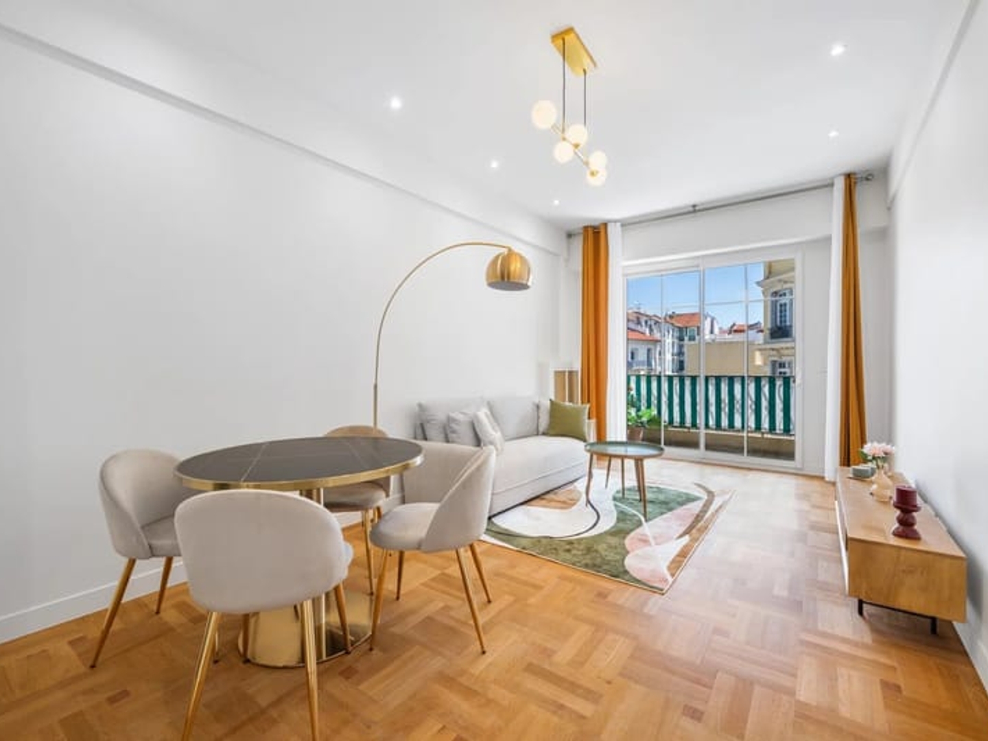 NICE - ALSACE/LORRAINE - Appartement 3 pièces traversant avec terrasses refait à neuf