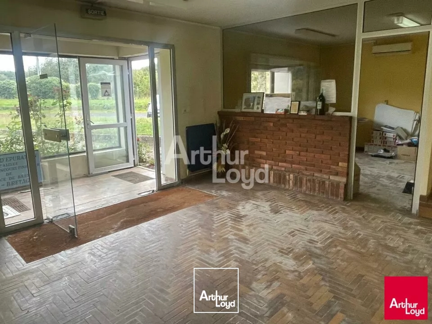 Locaux à vendre - 1187m2 - Herbault (41190)