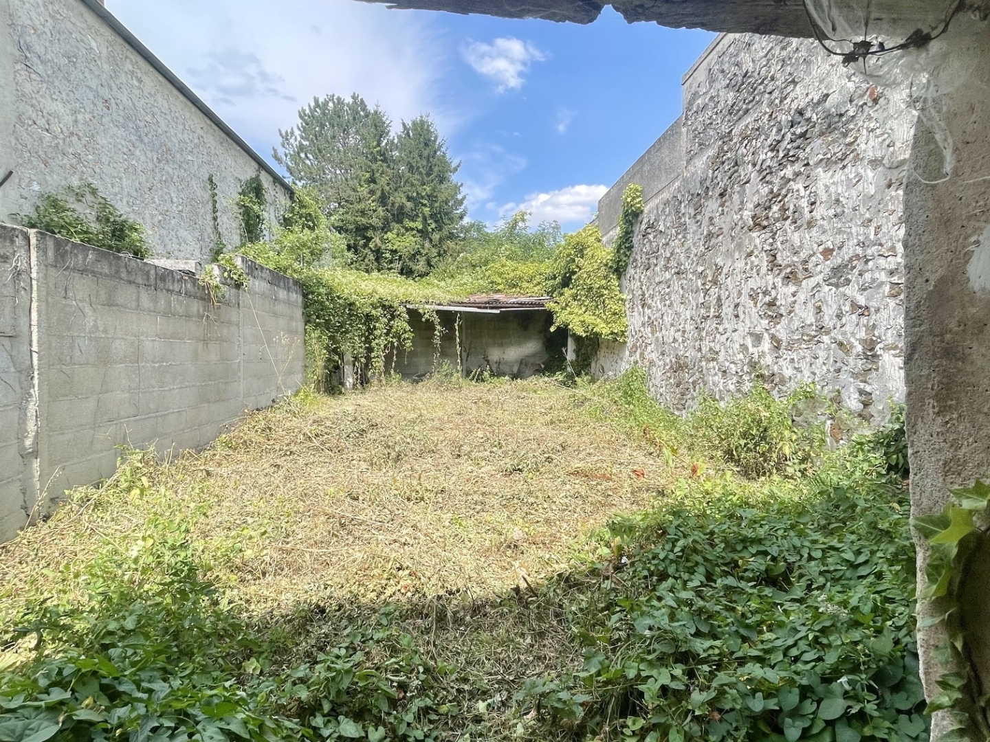Maison à vendre - 1 pièce - 25m2 - Crécy-La-Chapelle (77580)