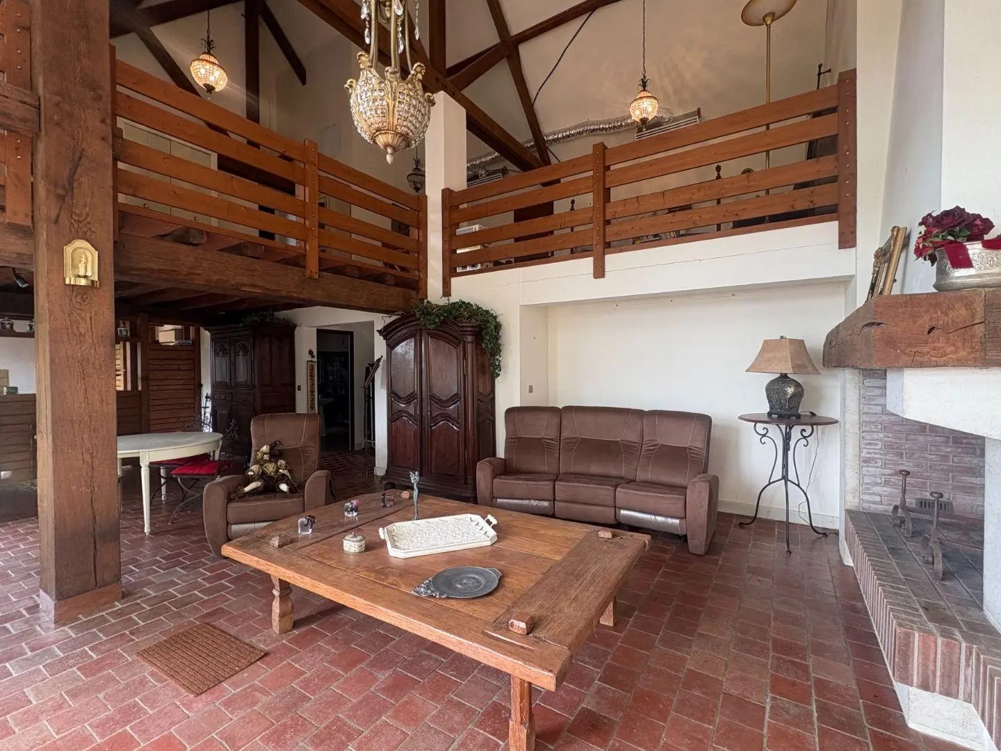 Maison à vendre - 3 pièces - 155m2 - Cuzion (36190)