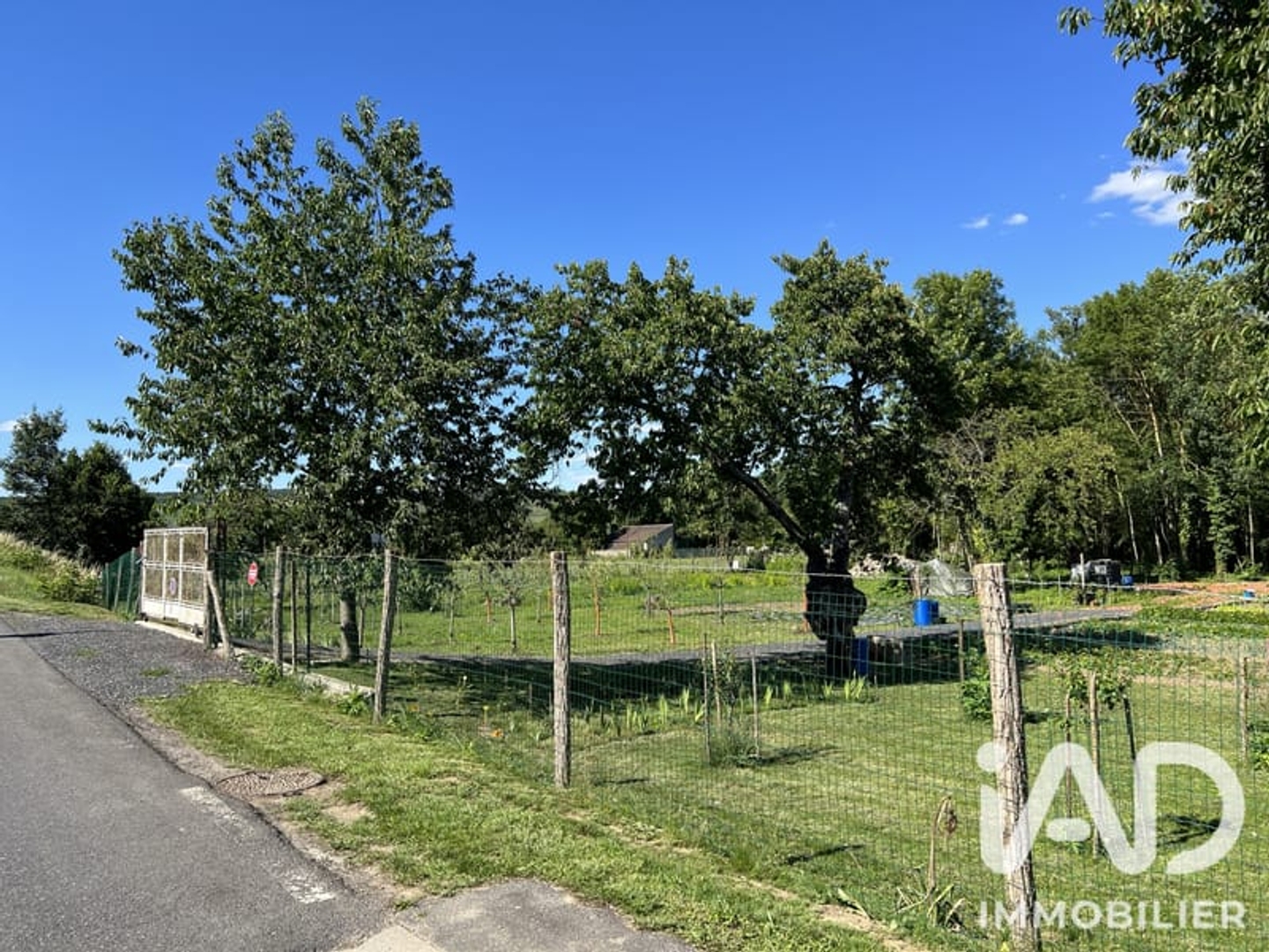 Terrain à vendre - 7382m2 - Chézy-Sur-Marne (02570)