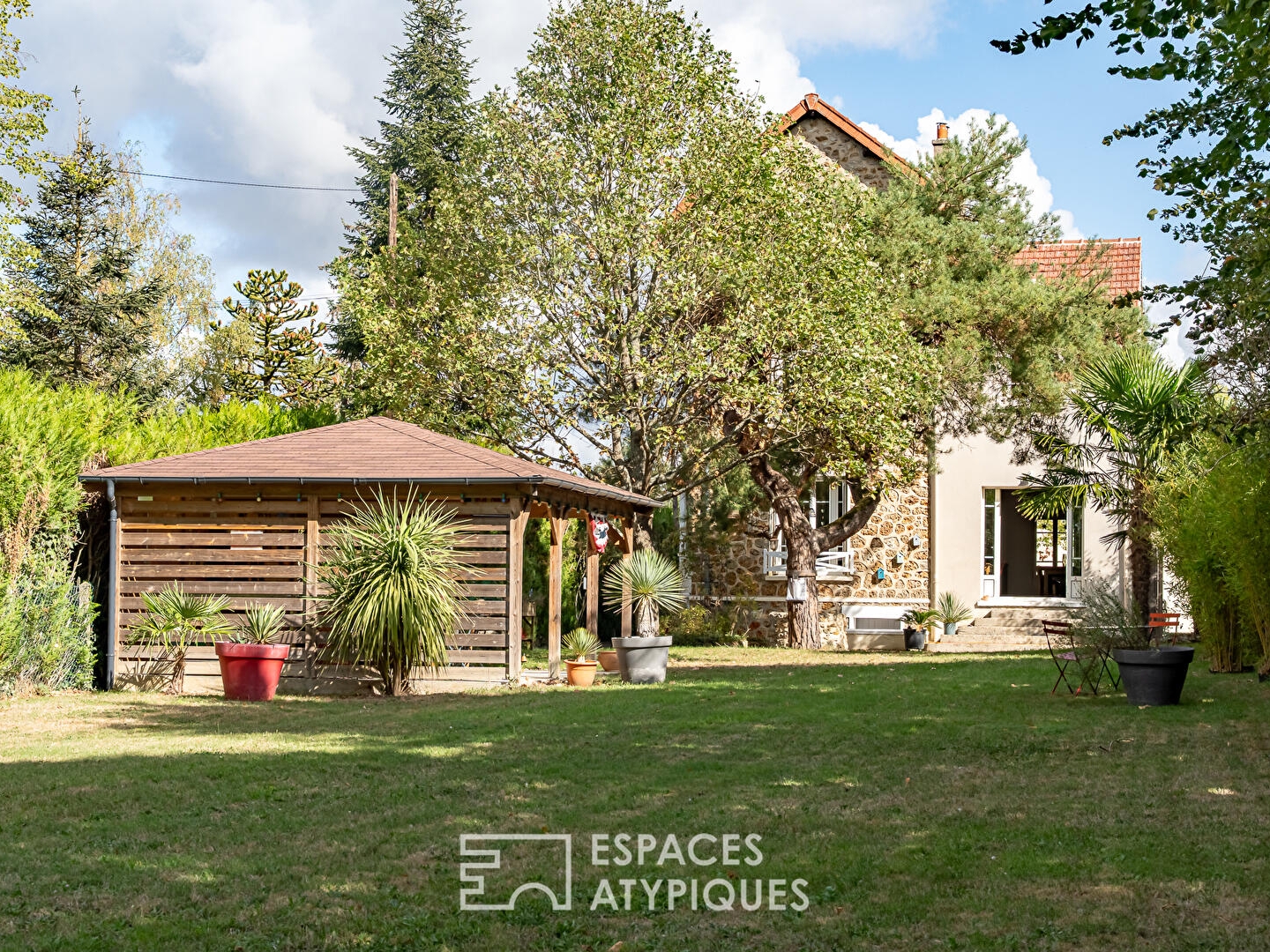 Maison à vendre - 6 pièces - 160m2 - Neauphle-Le-Château (78640)