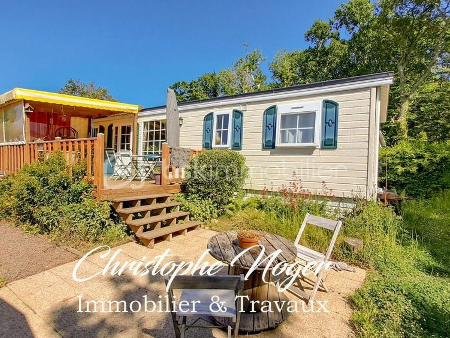 Terrain de loisirs de 234 m² + mobilhome à Moëlan-sur-Mer