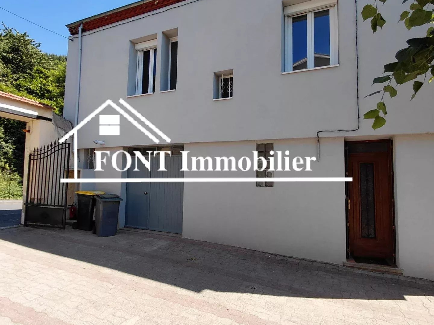 SAINT-ÉTIENNE, TERRENOIRE, ENSEMBLE IMMOBILIER