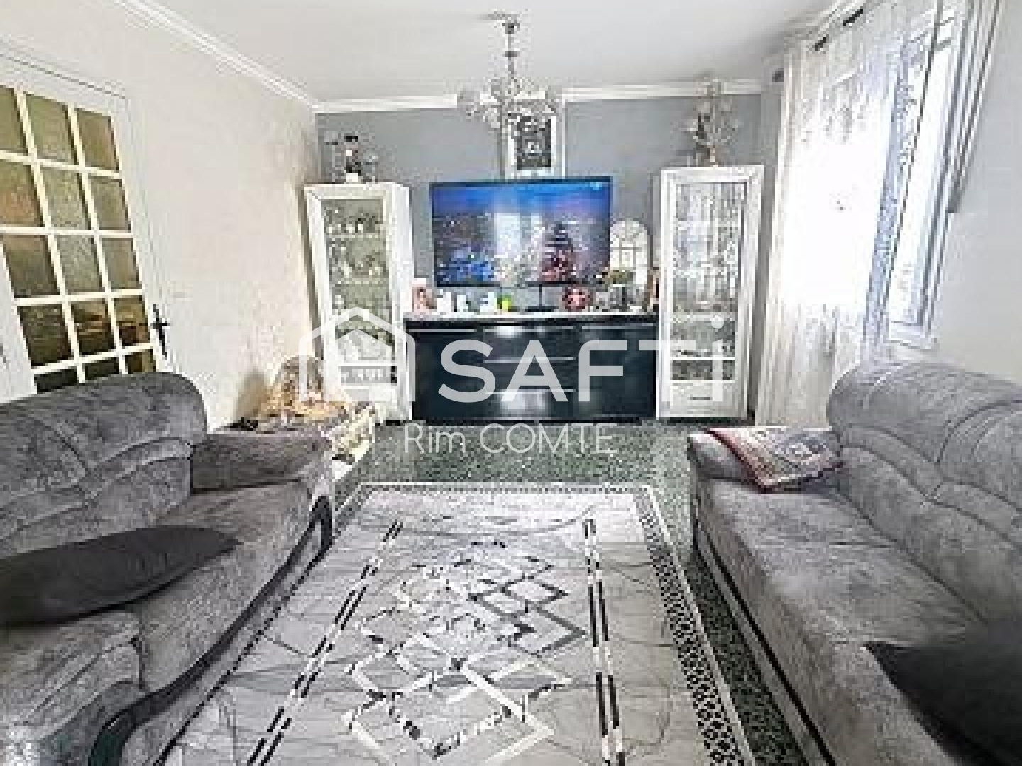 Maison à vendre - 7 pièces - 149m2 - Salaise-Sur-Sanne (38150)
