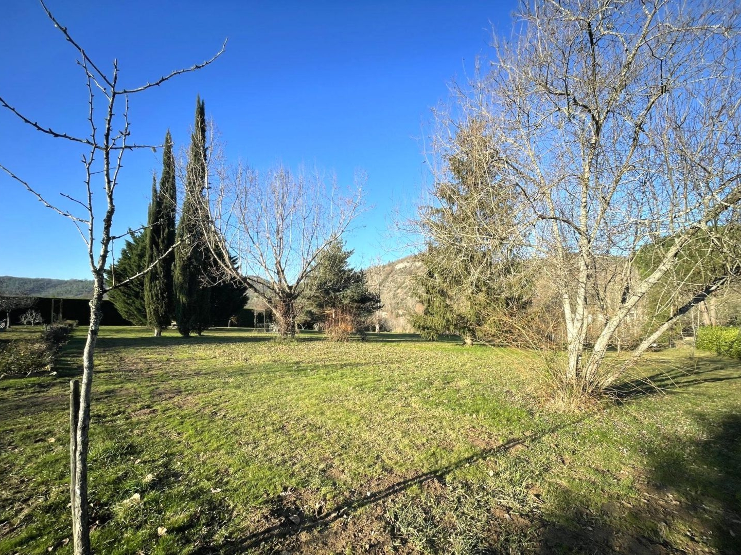 Terrain à vendre - 2500m2 - Luzech (46140)