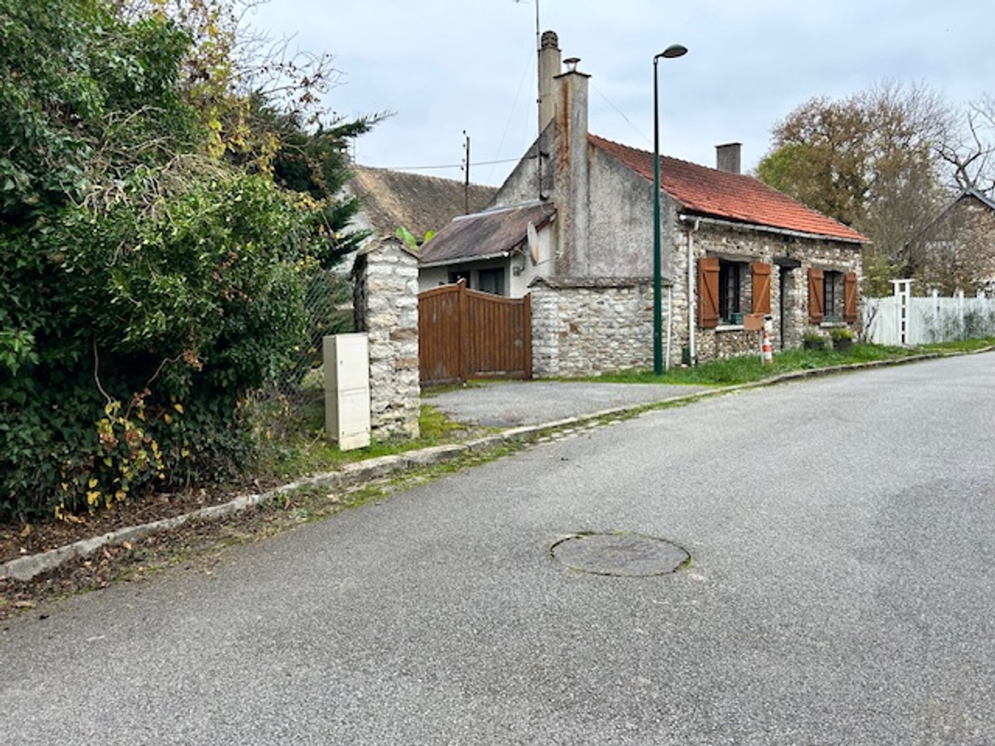 FLINS NEUVE EGLISE