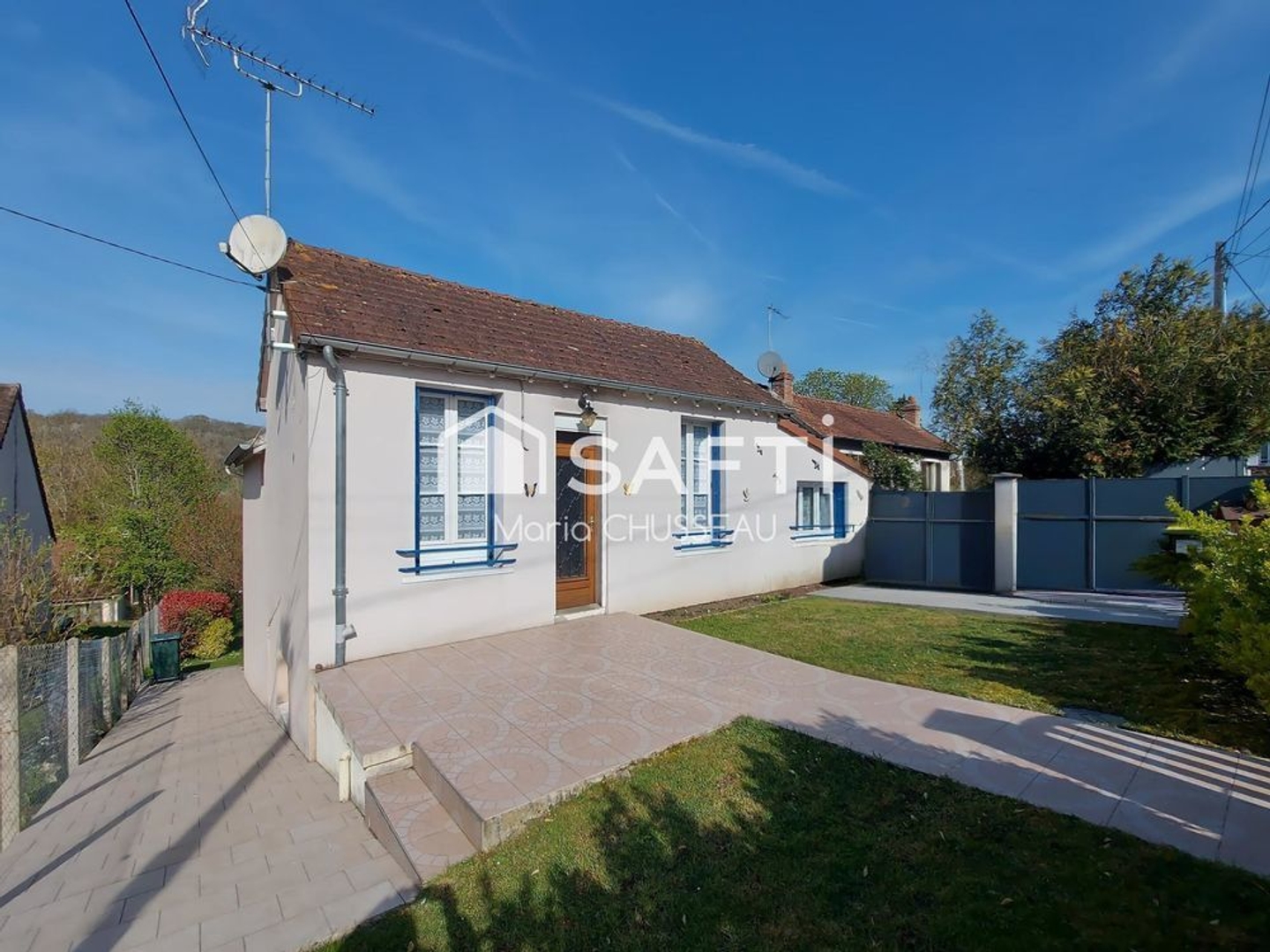 Maison proche de Septeuil et de ses commodités.