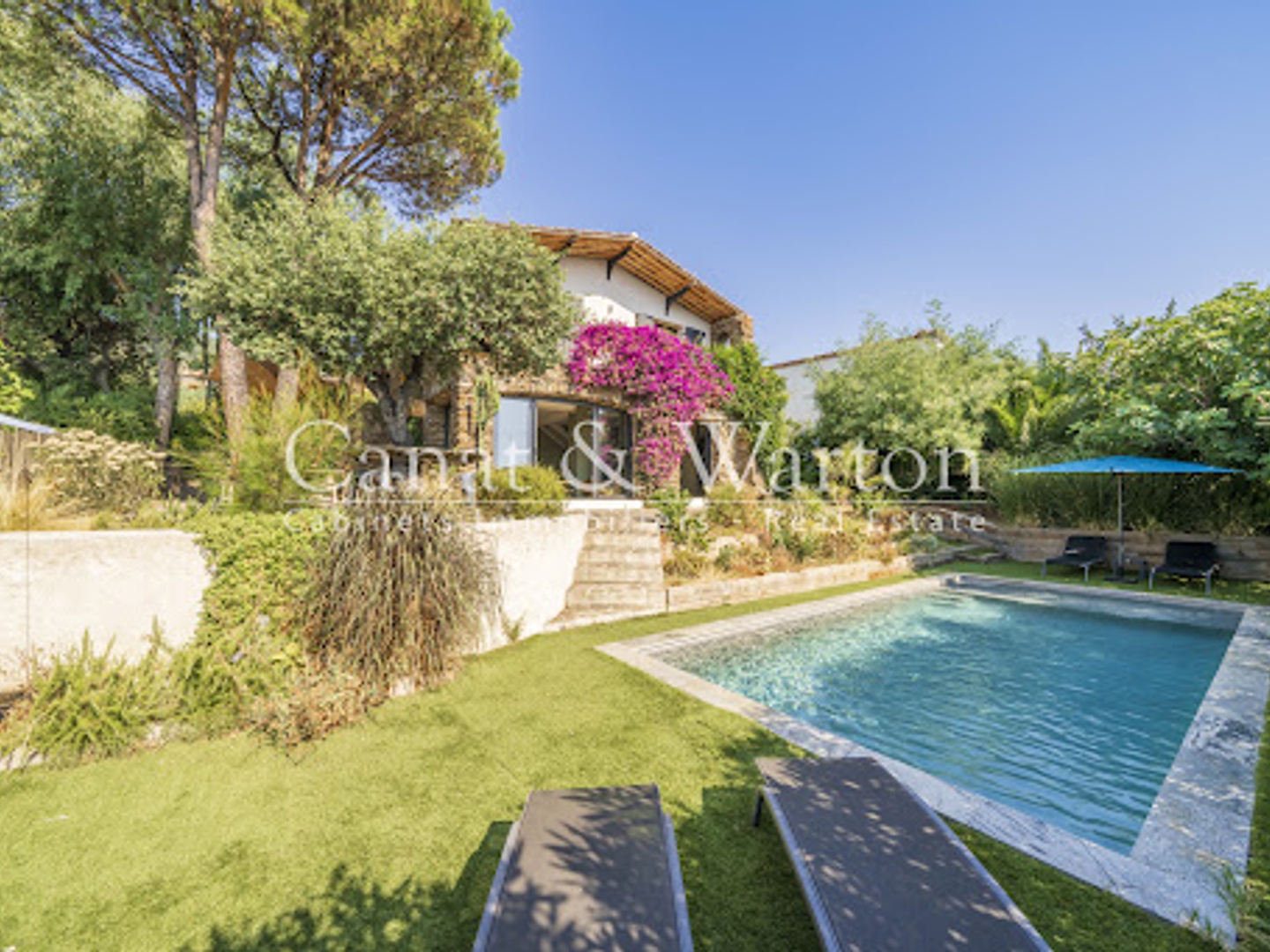 Maison à vendre - 6 pièces - 180m2 - Cavalaire-Sur-Mer (83240)