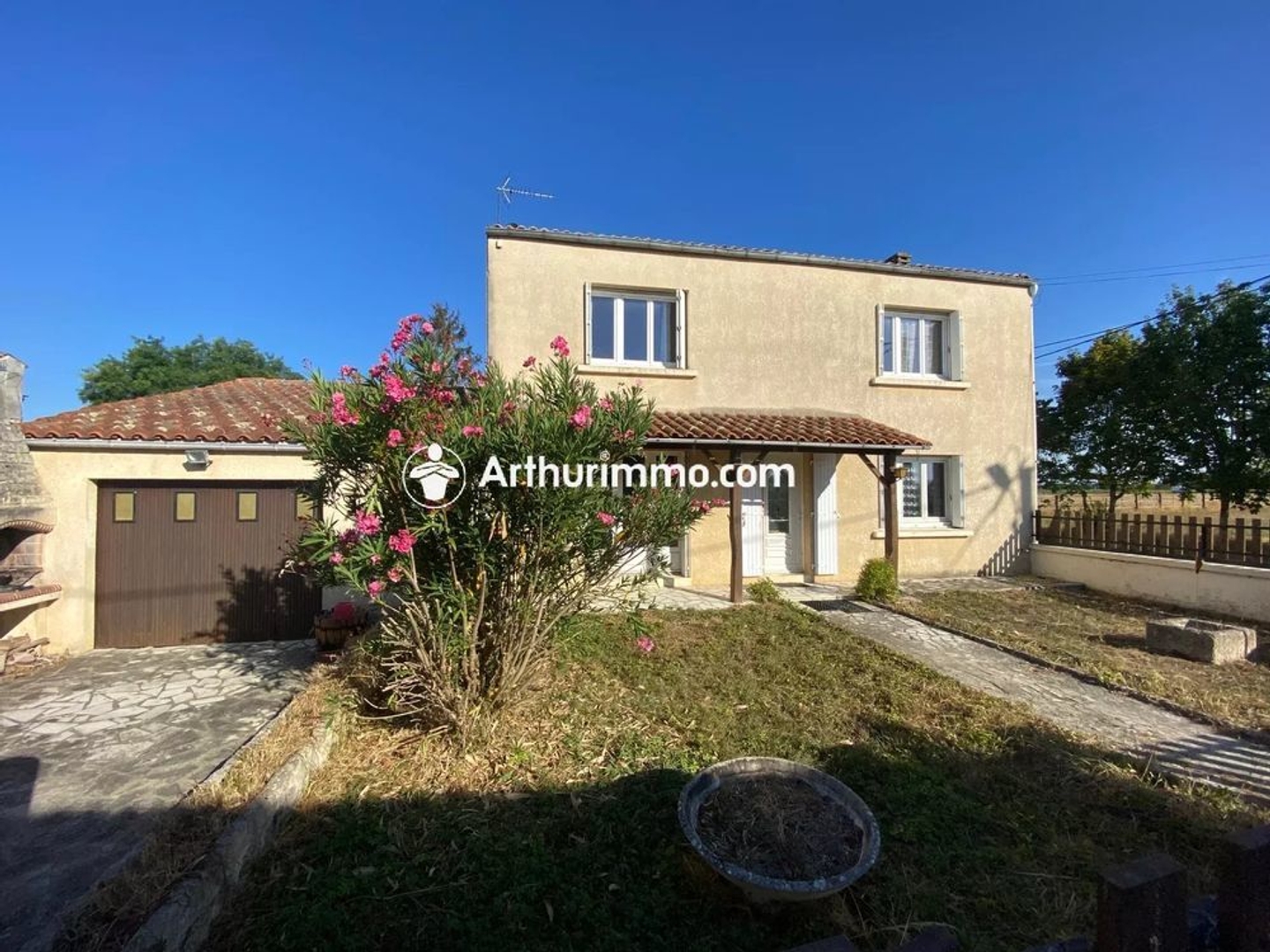 AUJAC - Petit hameau de campagnc