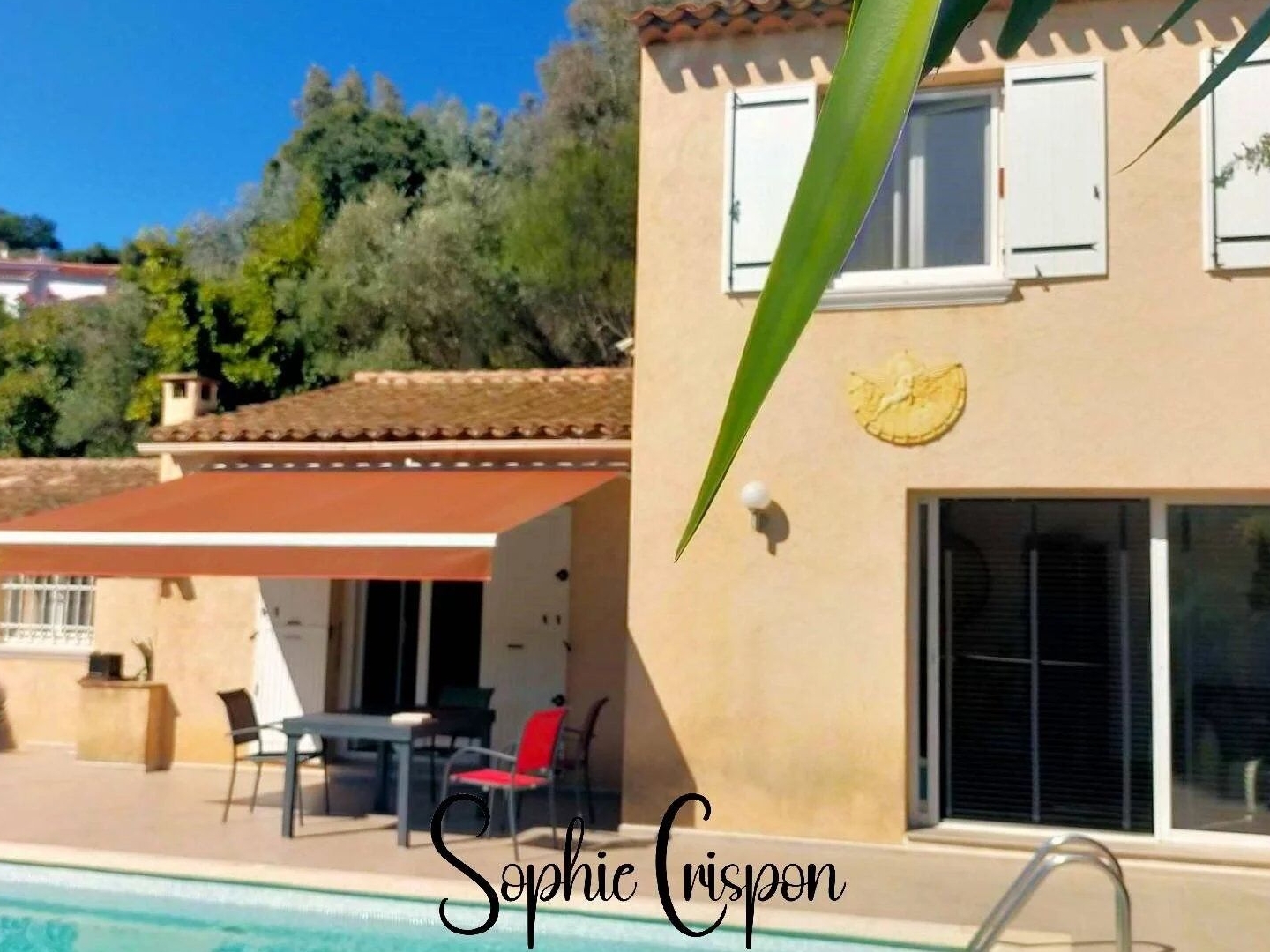 VILLA 3 CHAMBRES AVEC PISCINE AUX ADRETS-DE-L'ESTÉREL