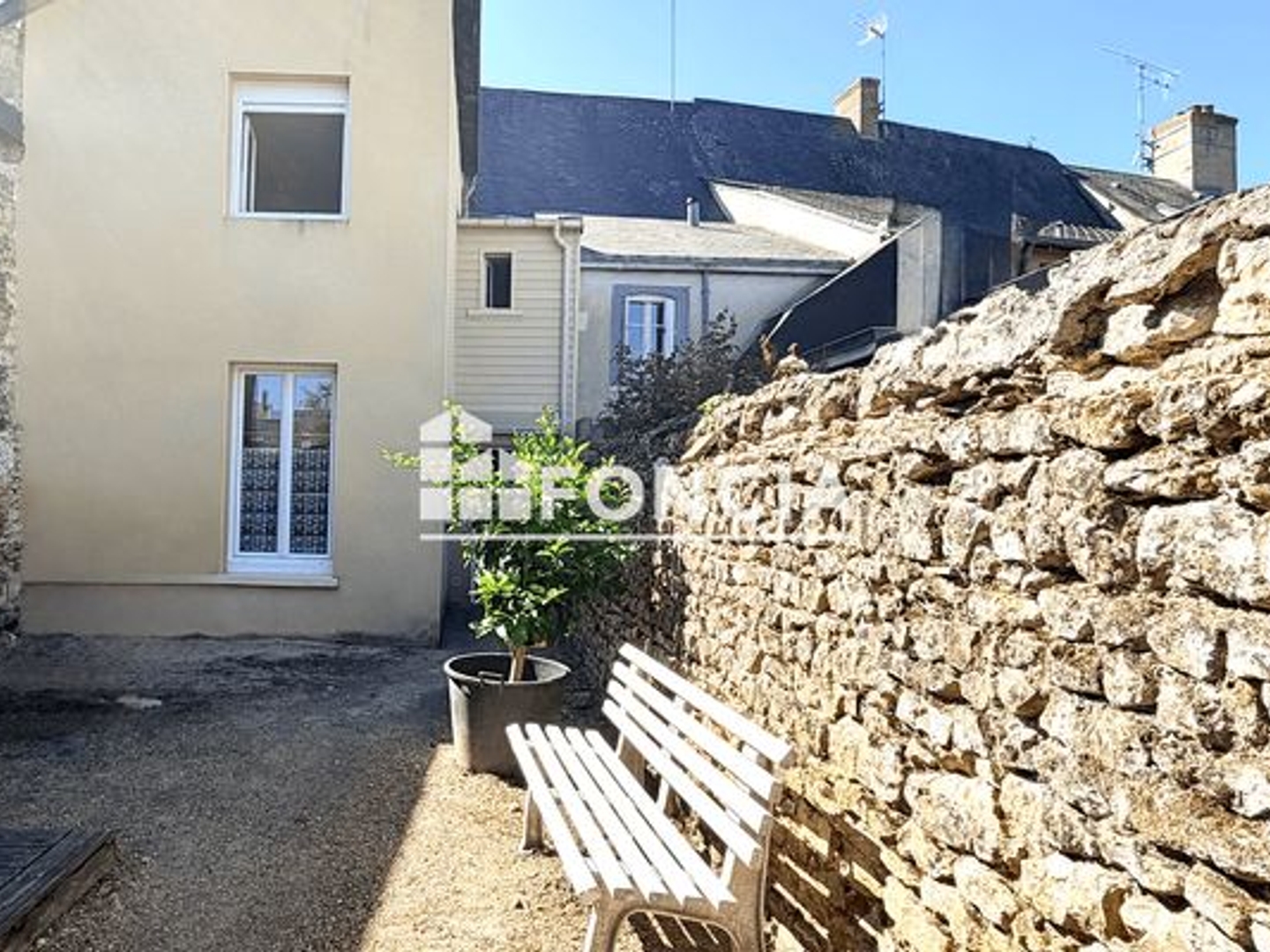 Maison à vendre - 3 pièces - 118m2 - La Flèche (72200)