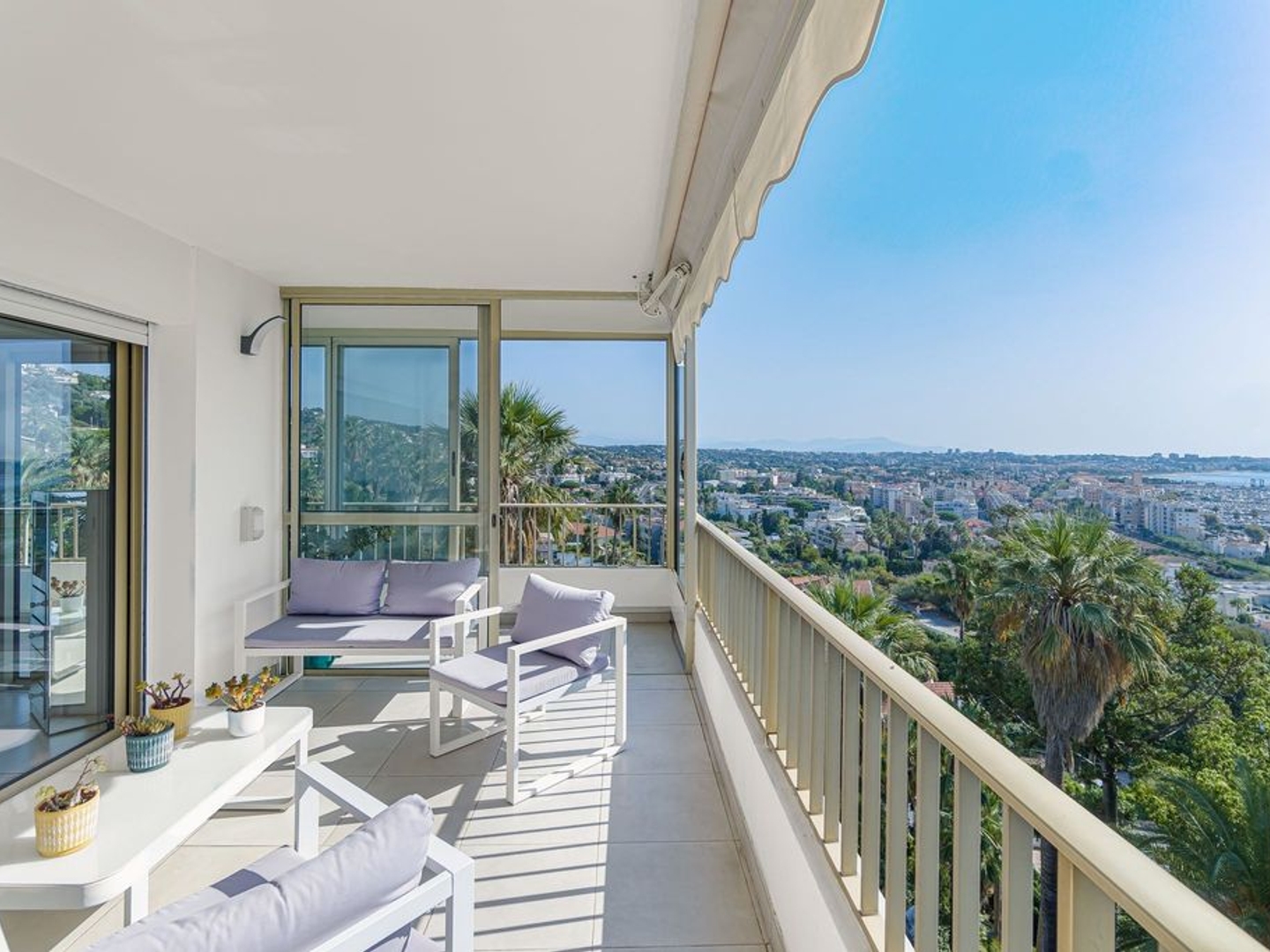 Appartement à vendre - 3 pièces - 75m2 - Vallauris (06220)