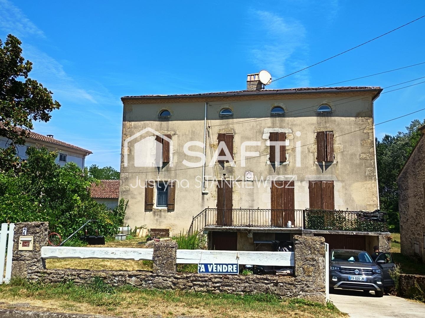MAISON INDIVIDUELLE DE 1818 AVEC BEAUCOUP DE POTENTIEL