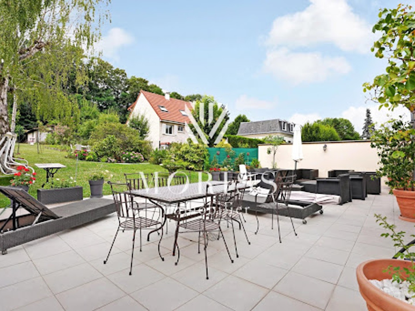 Maison 9 pièces 418 m²