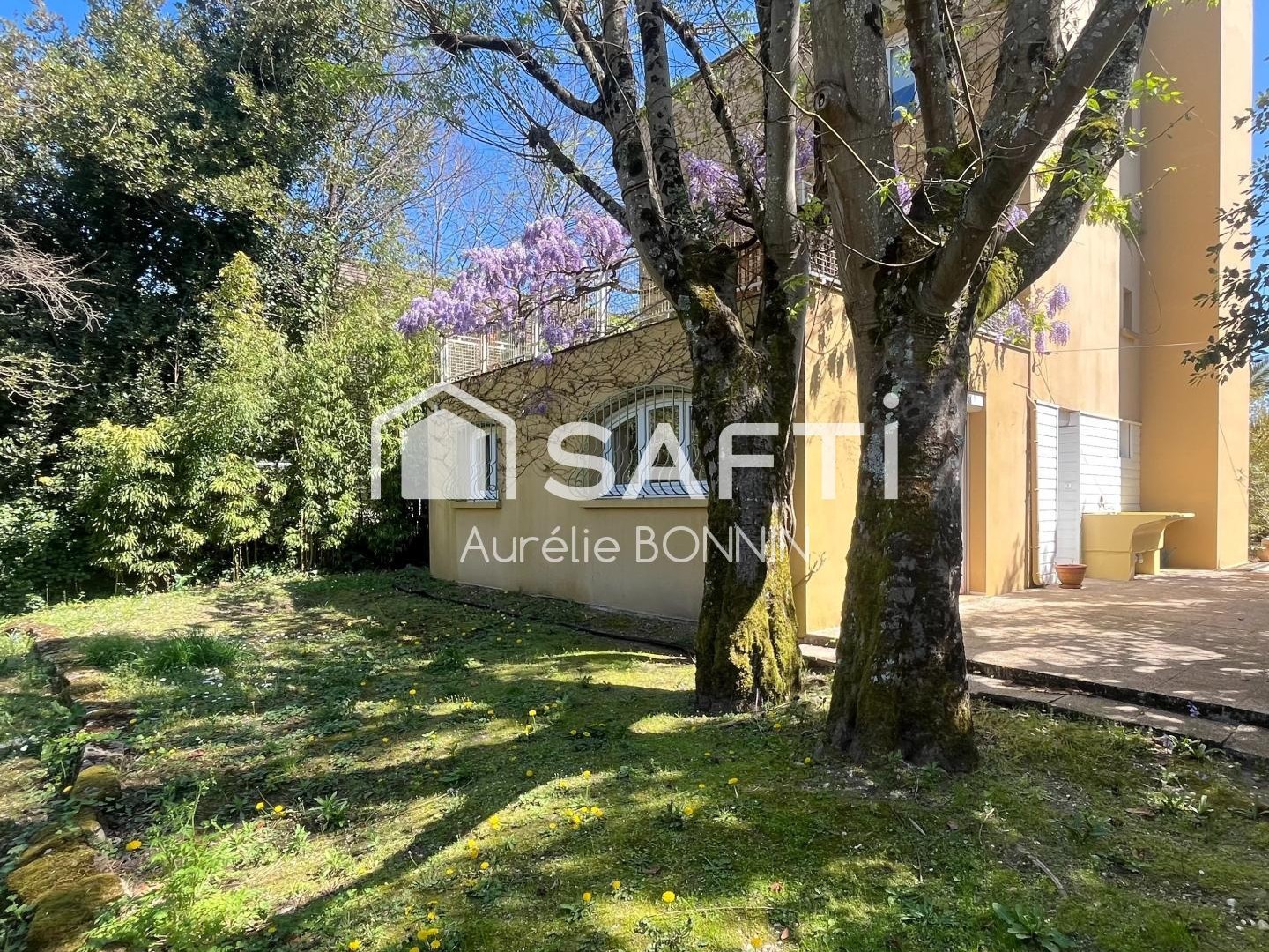 Talence Belle maison rénovée de 165m² sur une parcelle de 480m² avec garage