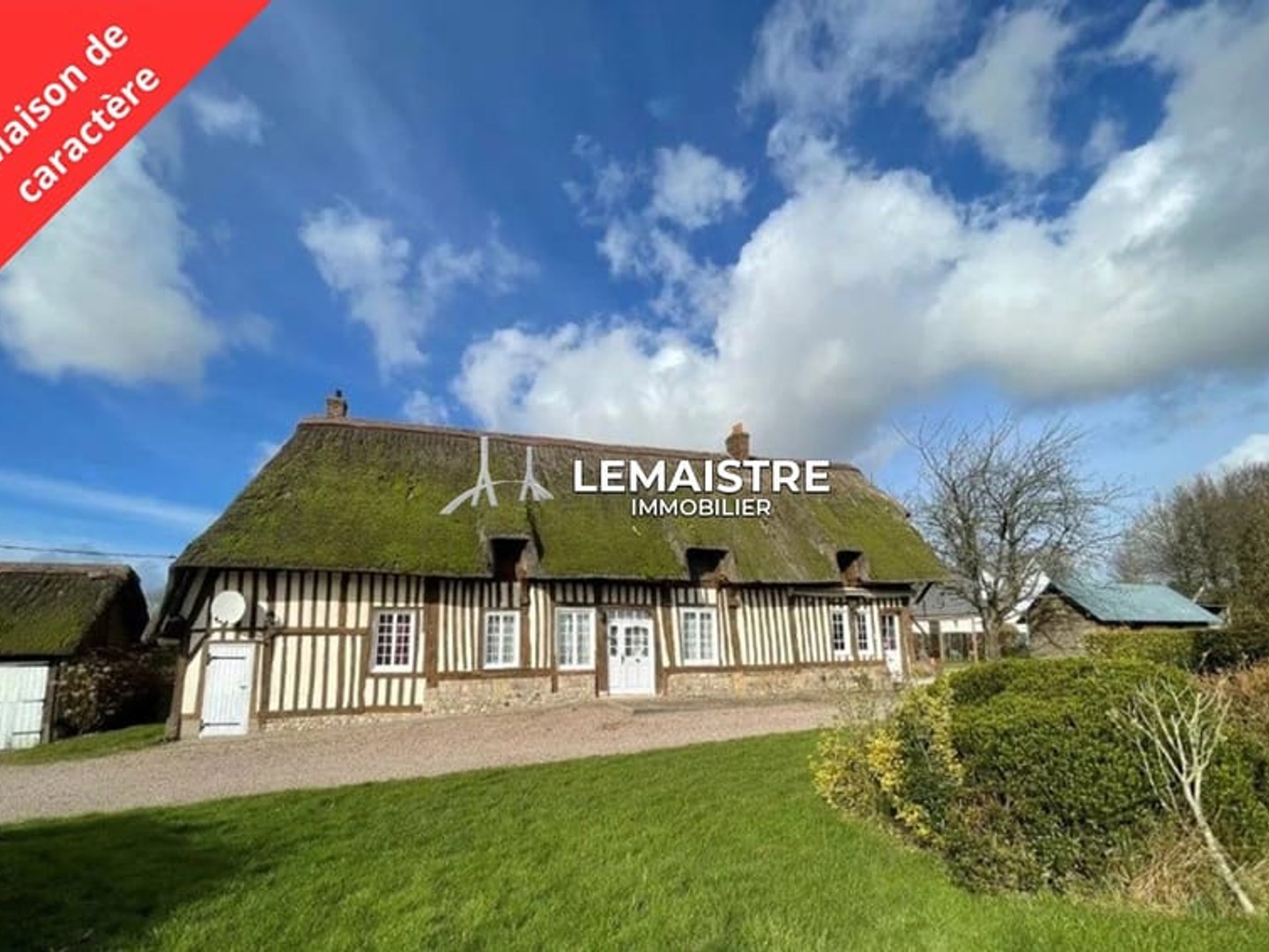 Chaumière 2 chambres avec dépendances - 3000 m² - Proche Godervi