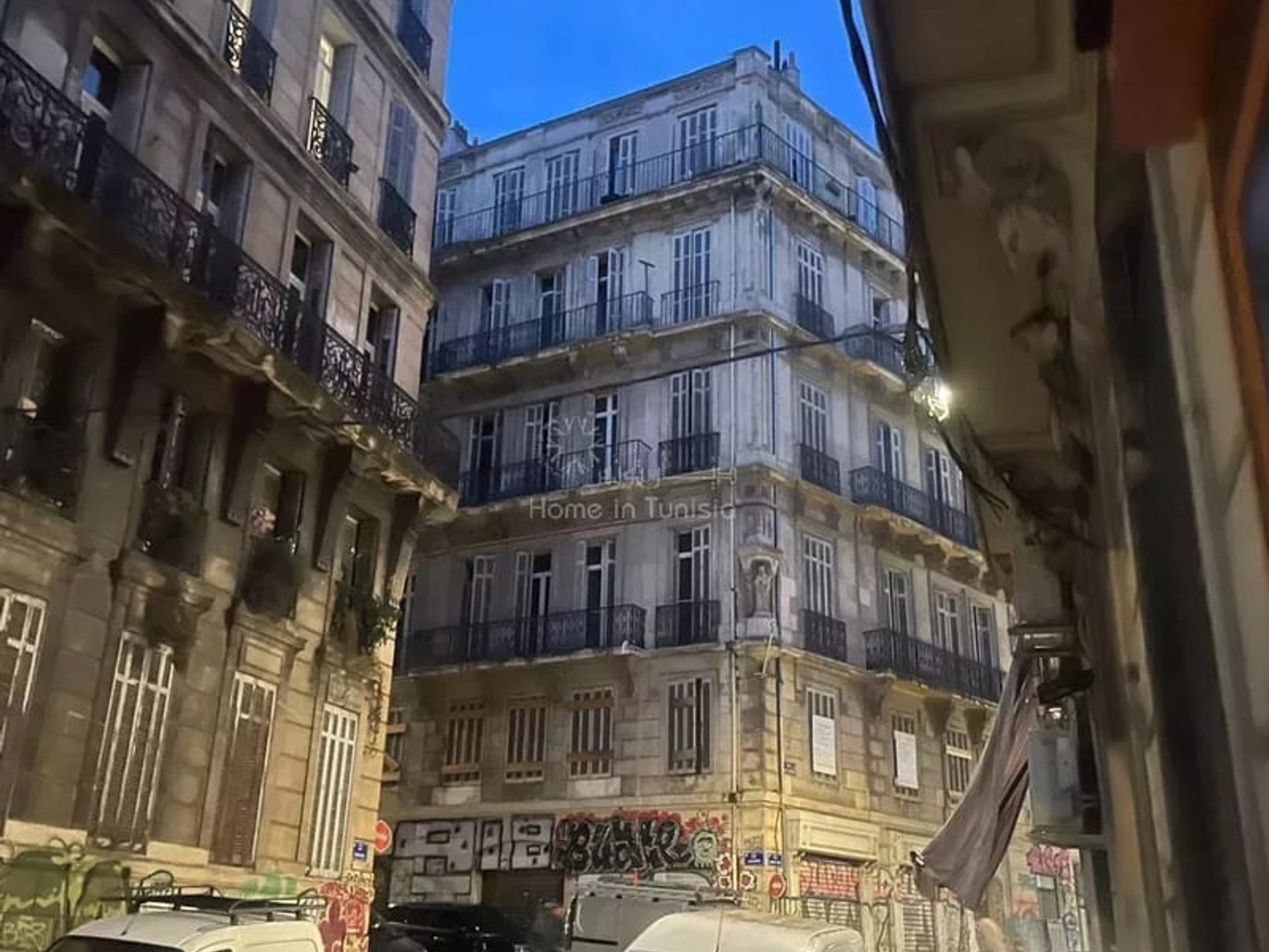 Immeuble haussmannien d'angle - 898 m² - 21 pièces - Marseille 1er - Fort potentiel