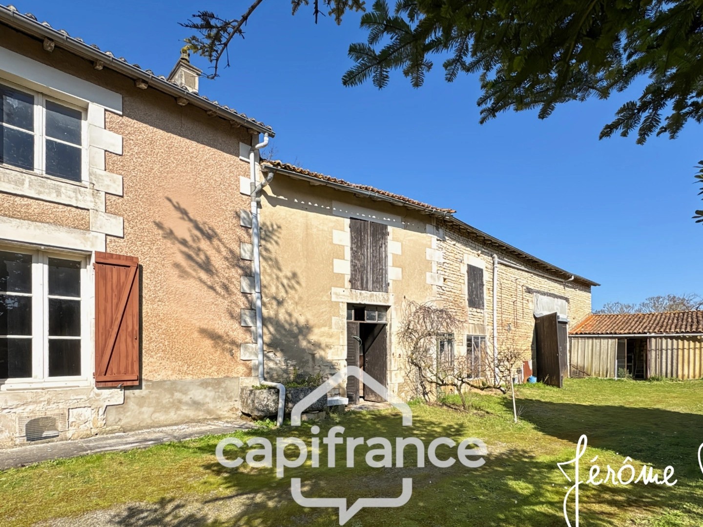 Maison à vendre - 3 pièces - 104m2 - Champigny En Roch... (86170)