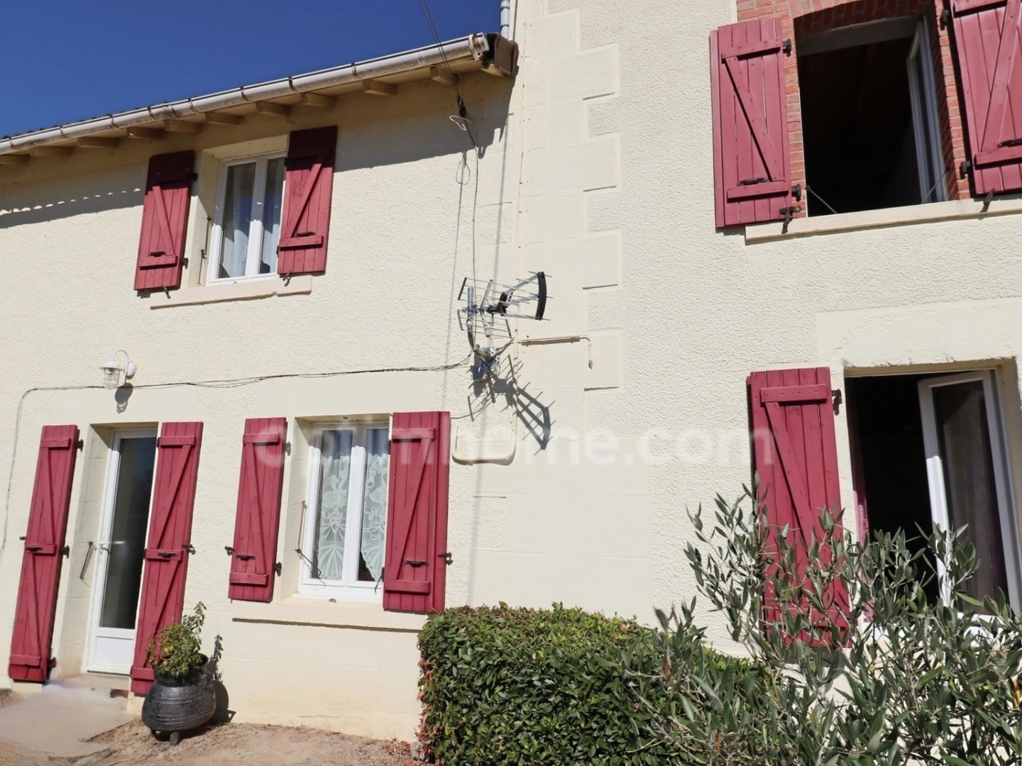 Maison à vendre - 9 pièces - 140m2 - Dompierre-Les-Égl... (87190)