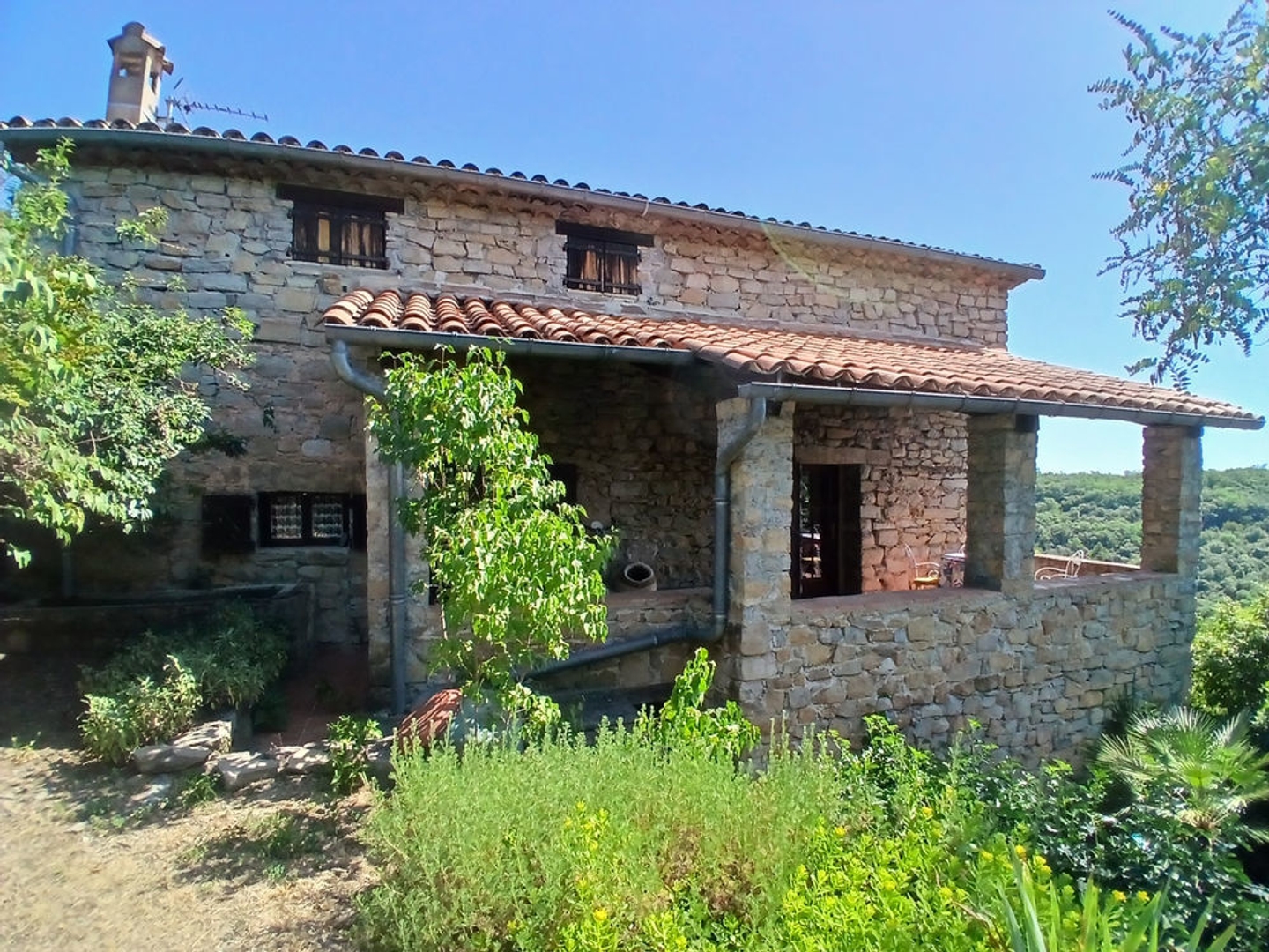 VENTE - MAS - 90 M2 HAB - 5 PIECES - ST MARTIN DE VALGALGUES