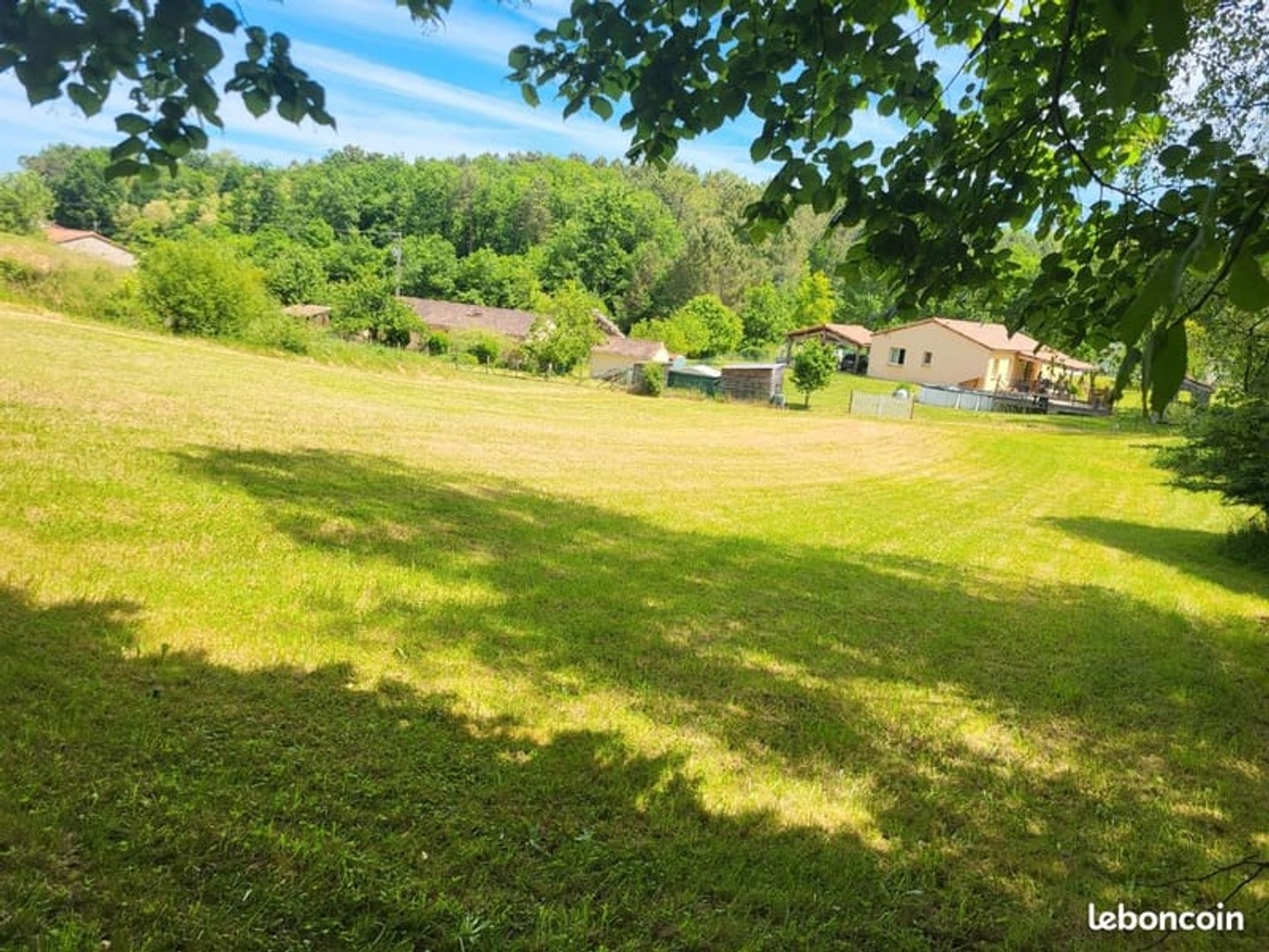 TERRAIN A BATIR -20 MIN DE PERIGUEUX