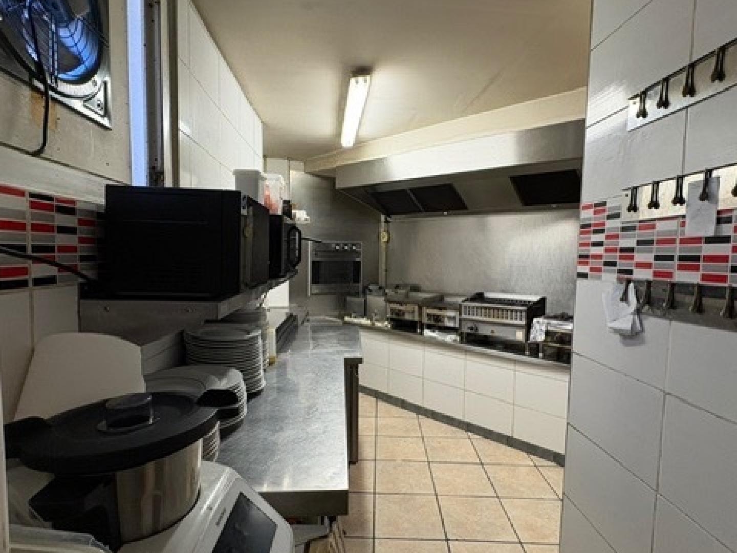 Magasin à vendre - 90m2 - Ille-Sur-Têt (66130)