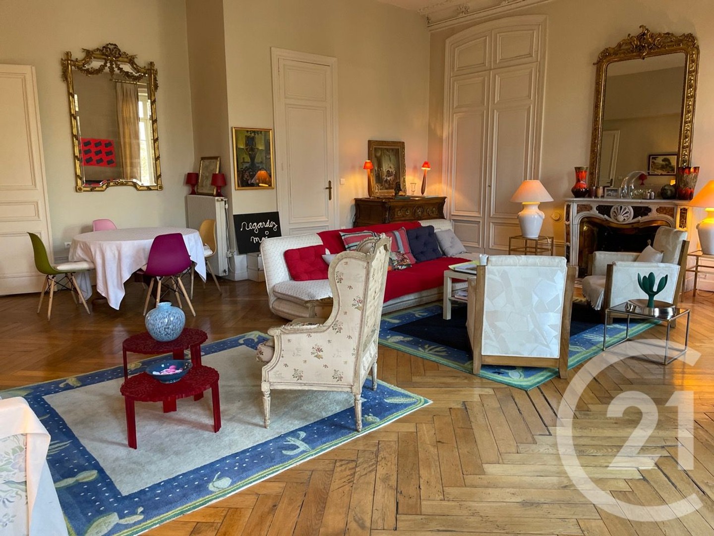 Appartement 6 pièces 195 m²
