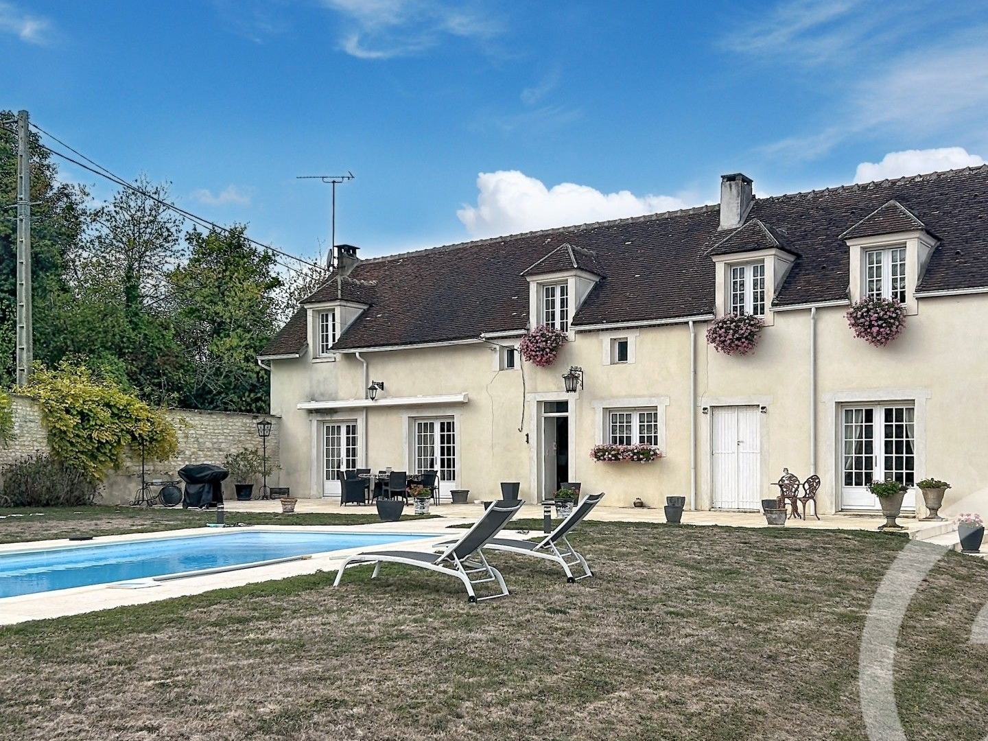 Maison 6 pièces 180 m²