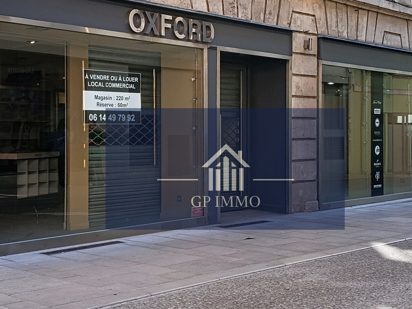 Local commercial 200 m²