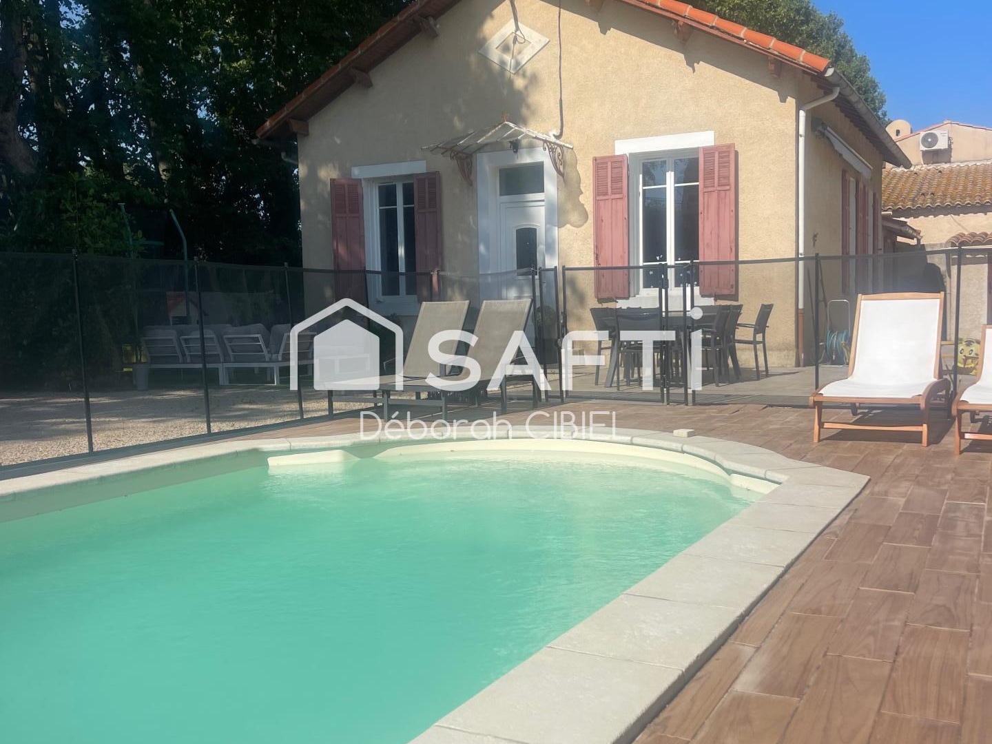 Joli pavillon type 4 avec piscine