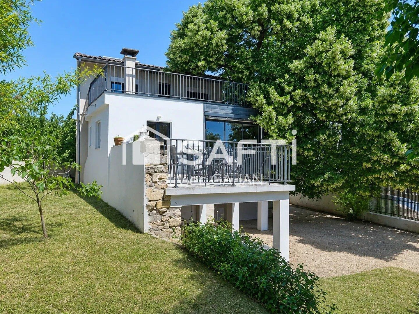 Maison de 7 pièces 171 m² avec appartement à Bagnols-sur-Cèze