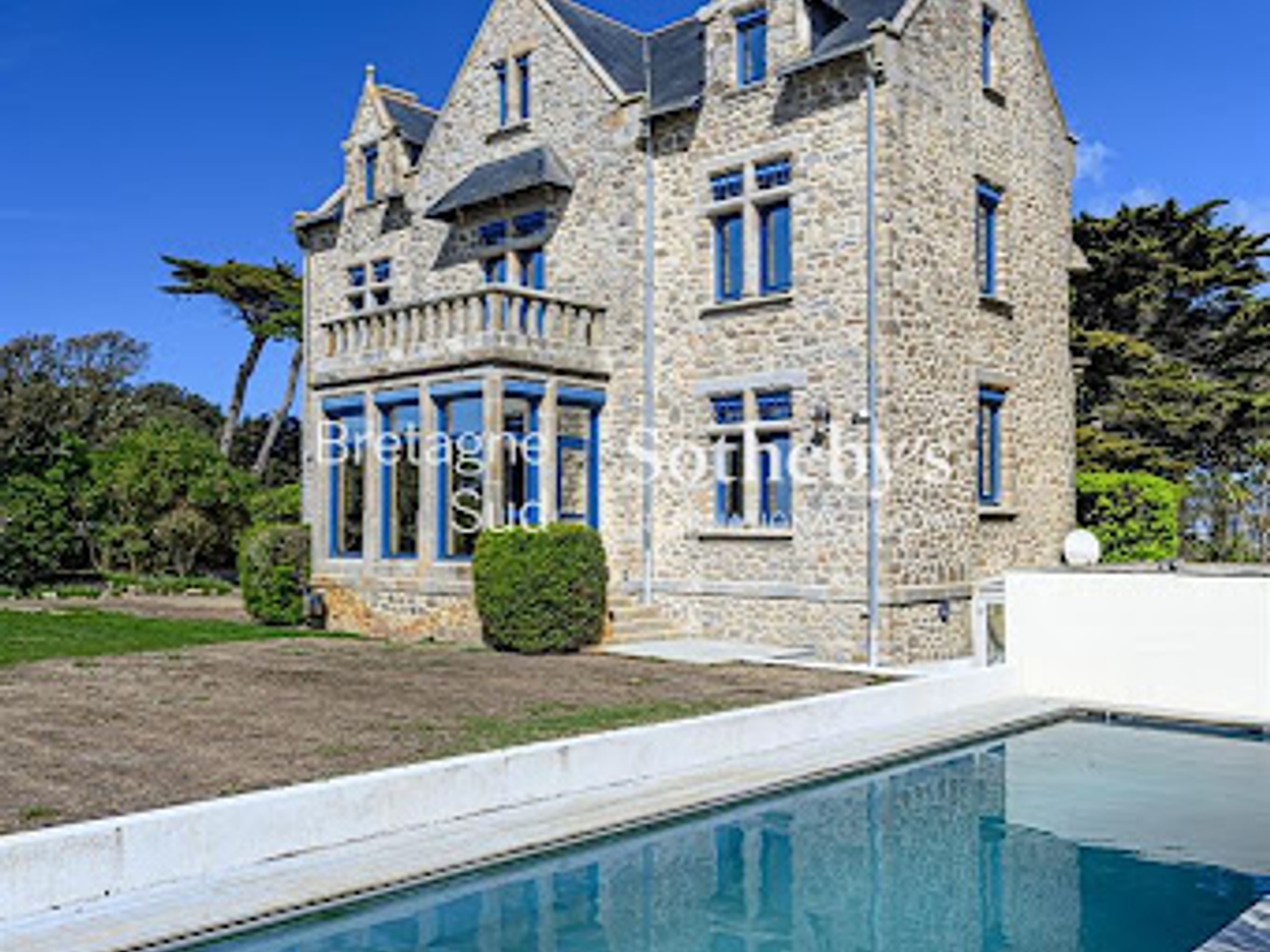 Maison à vendre - 9 pièces - 267m2 - Batz-Sur-Mer (44740)