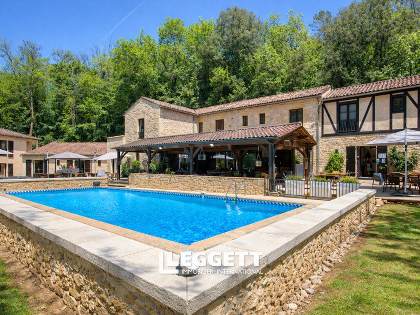 Magasin à vendre - 30 pièces - 742m2 - Carsac-Aillac (24200)