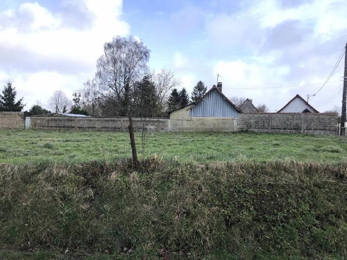 Terrain 900 m²