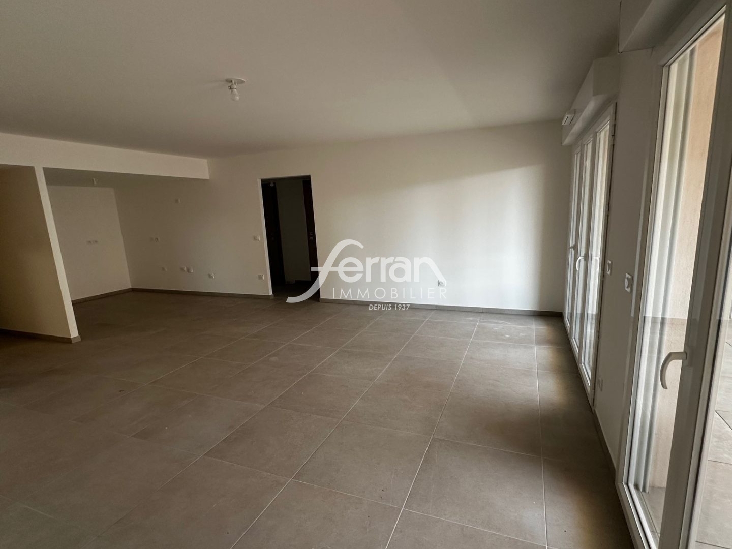 Appartement à vendre - 3 pièces - 76m2 - Draguignan (83300)