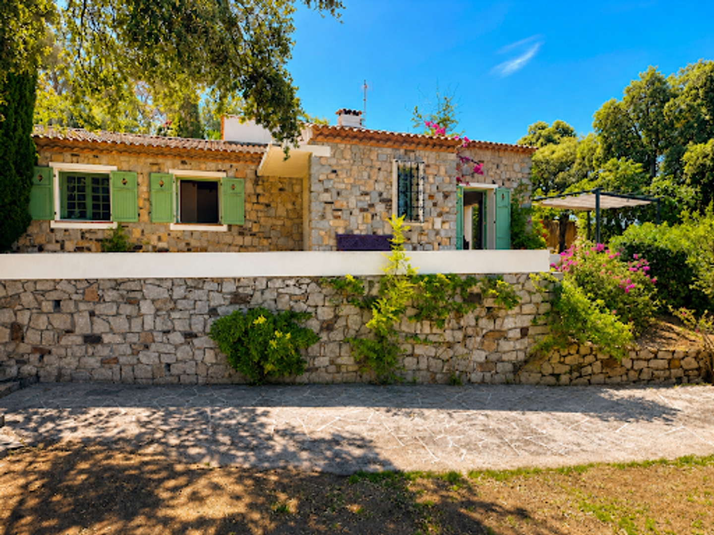 Villa 4 pièces 160 m²
