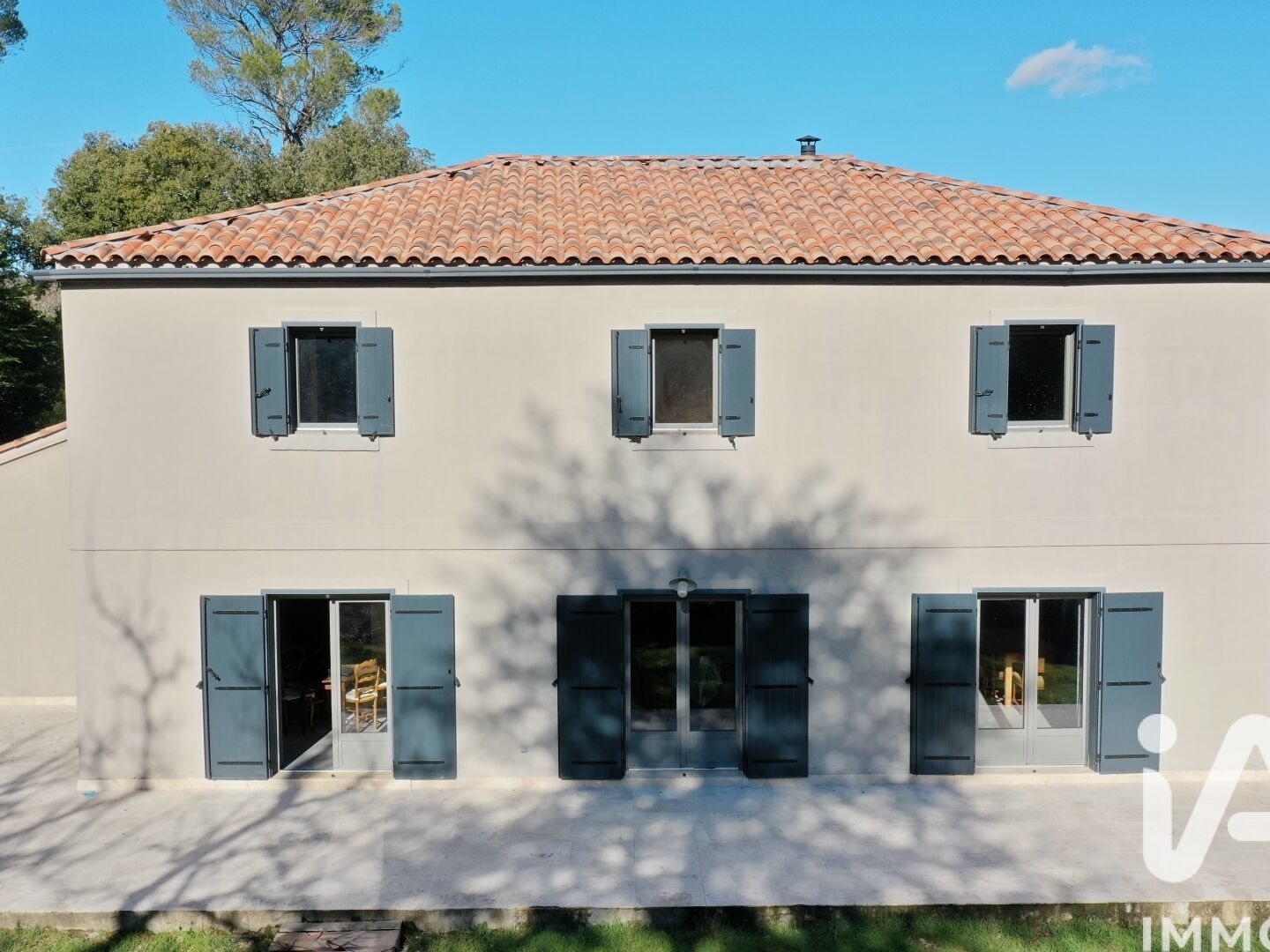Maison à vendre - 6 pièces - 227m2 - Châteauvert (83670)