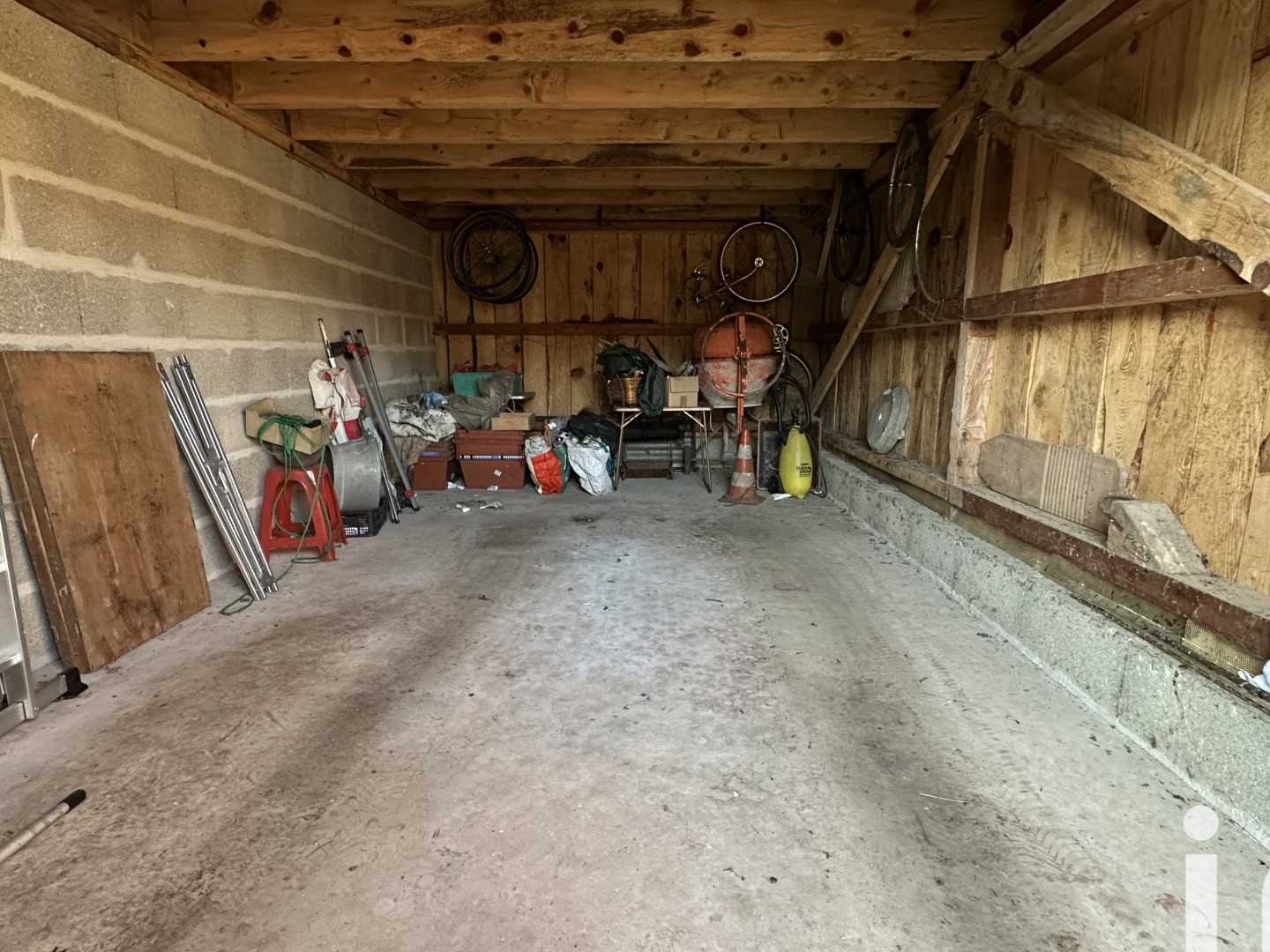 Parking / garage / box à vendre - 60m2 - Gandelu (02810)