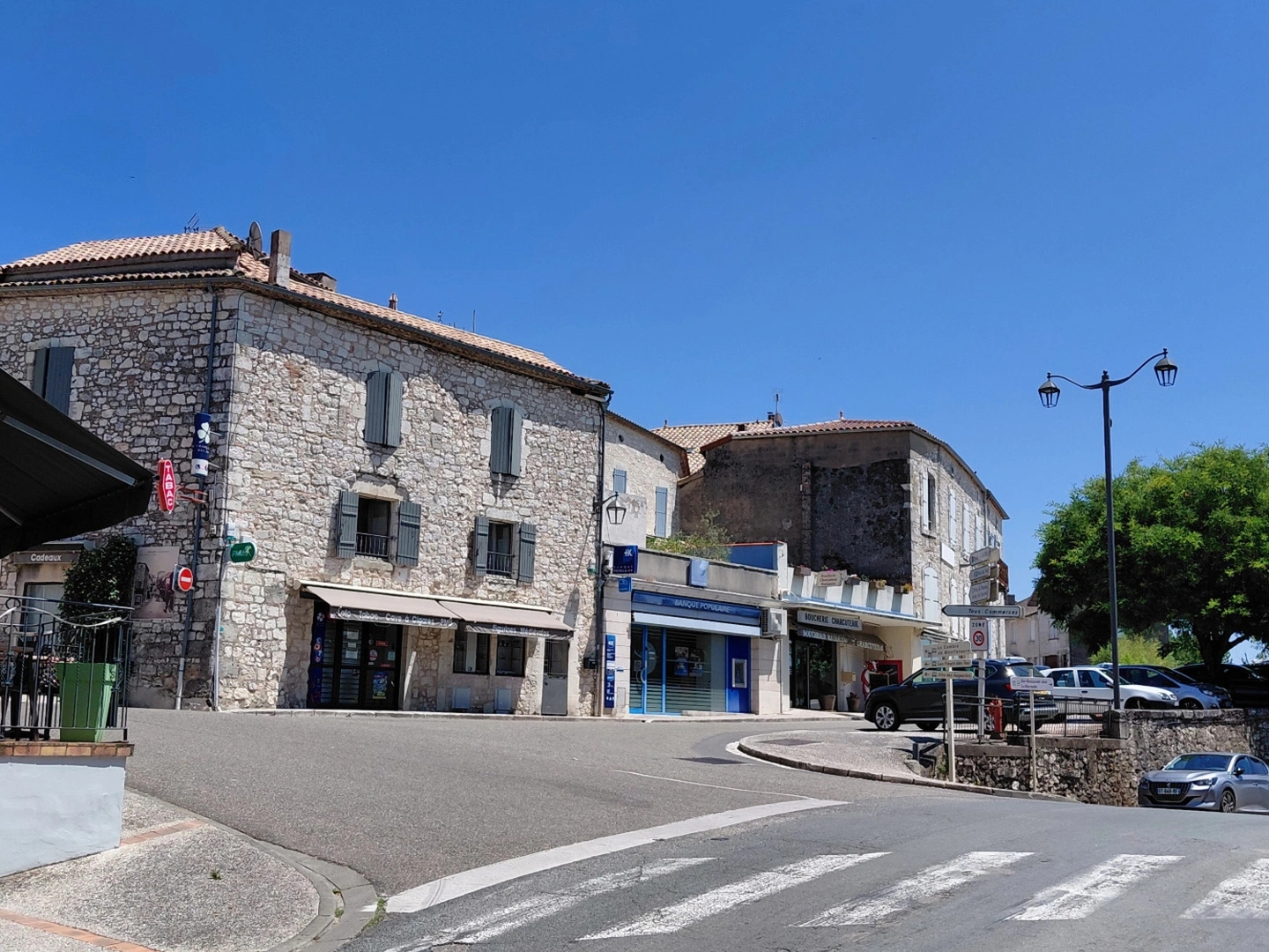 Magasin à vendre - 4 pièces - Monflanquin (47150)