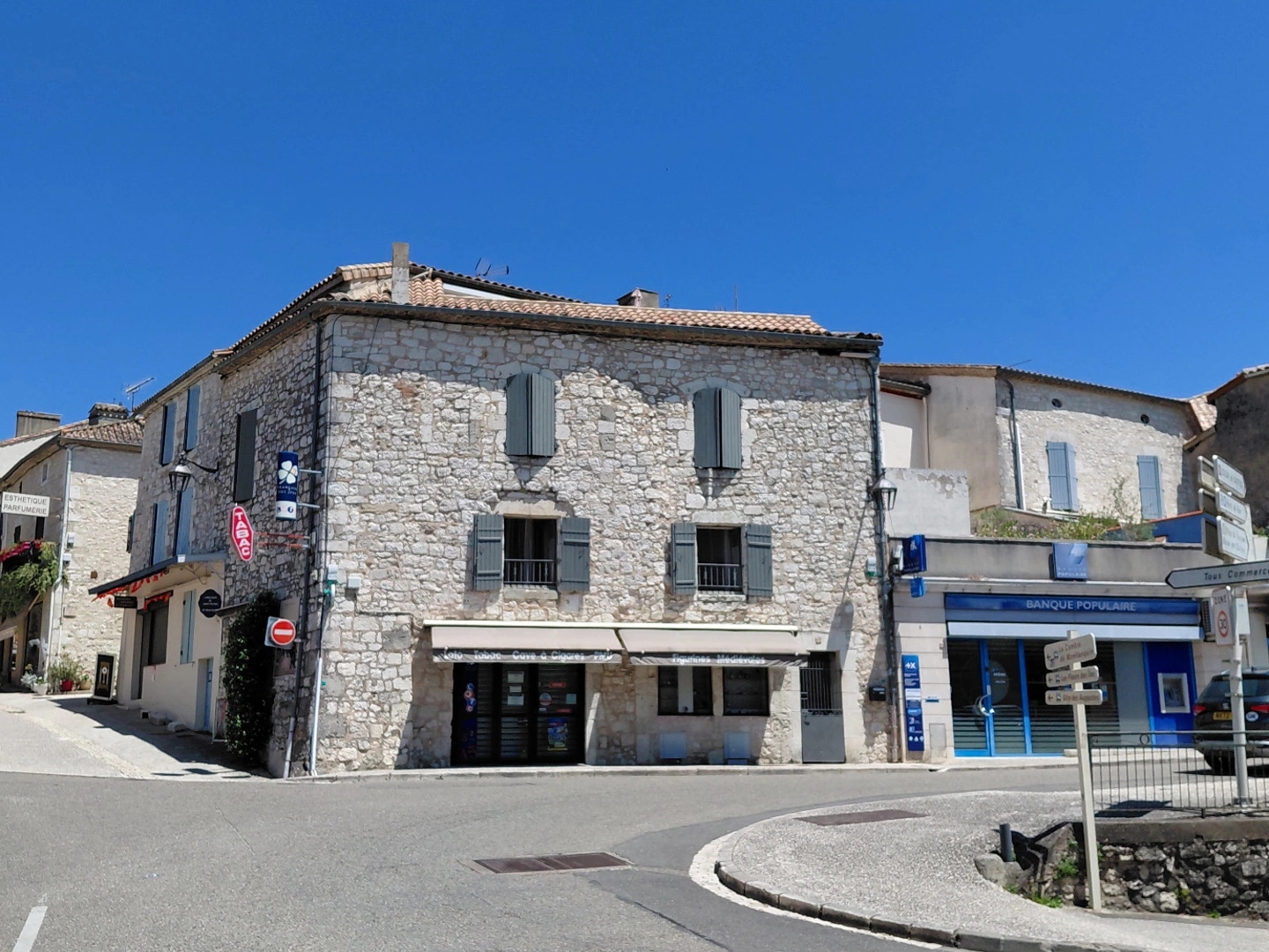 Magasin à vendre - 4 pièces - Monflanquin (47150)