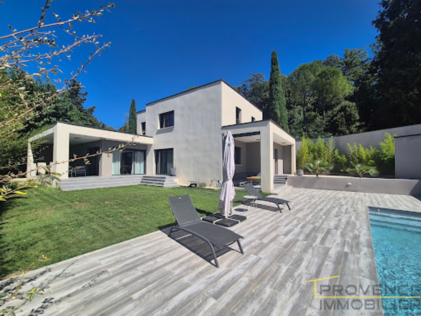 Maison 6 pièces 169 m²