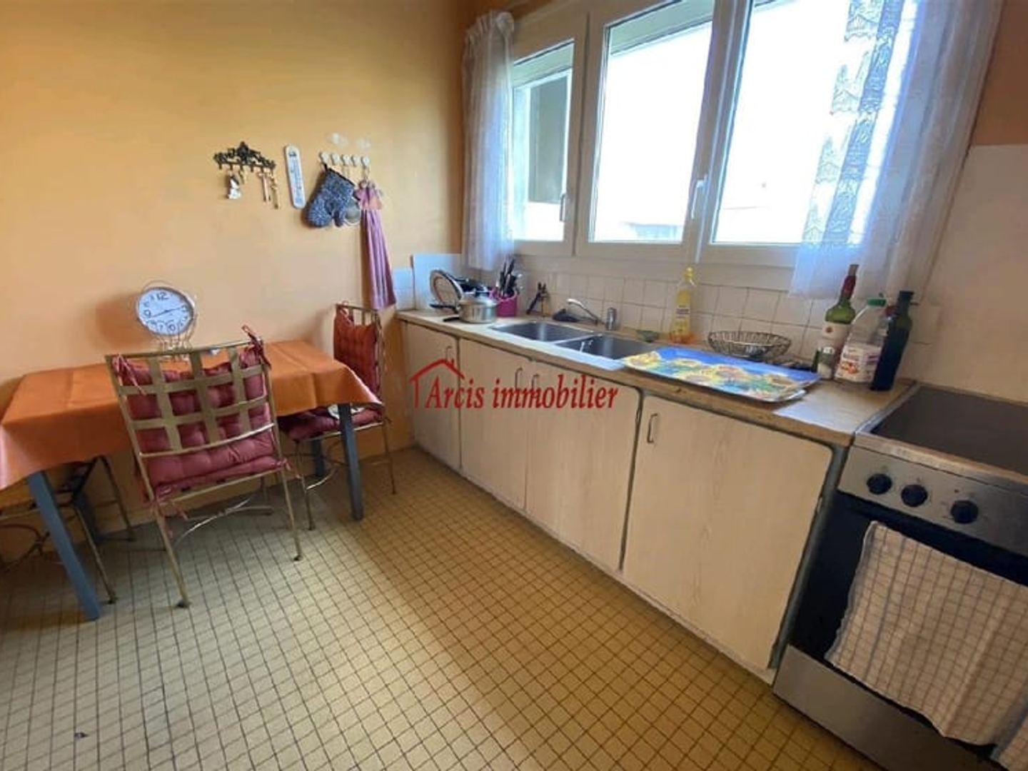 Appartement à vendre - 4 pièces - 76m2 - Arcis-Sur-Aube (10700)