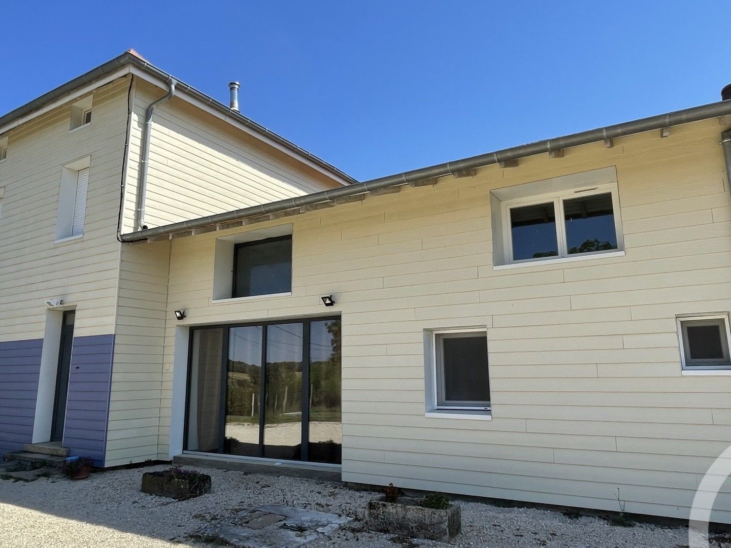 Maison 8 pièces 280 m²