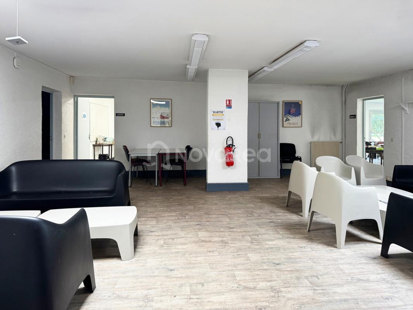 Locaux à vendre - 965m2 - Pau (64000)
