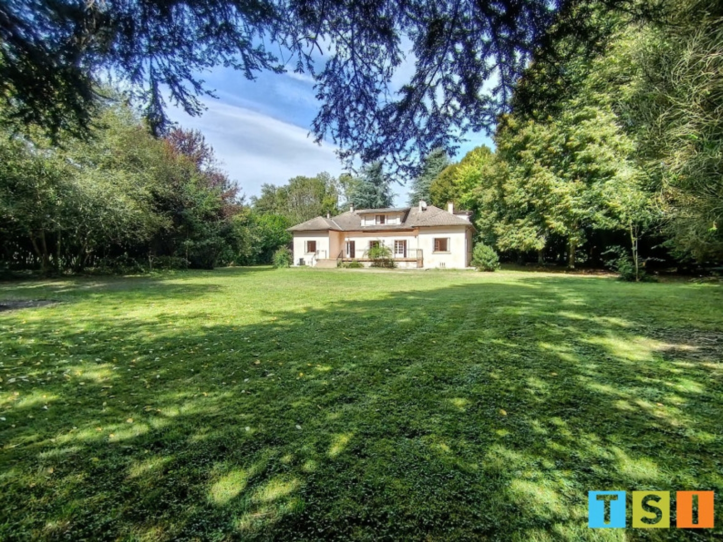 Maison à vendre - 8 pièces - 230m2 - Montréjeau (31210)