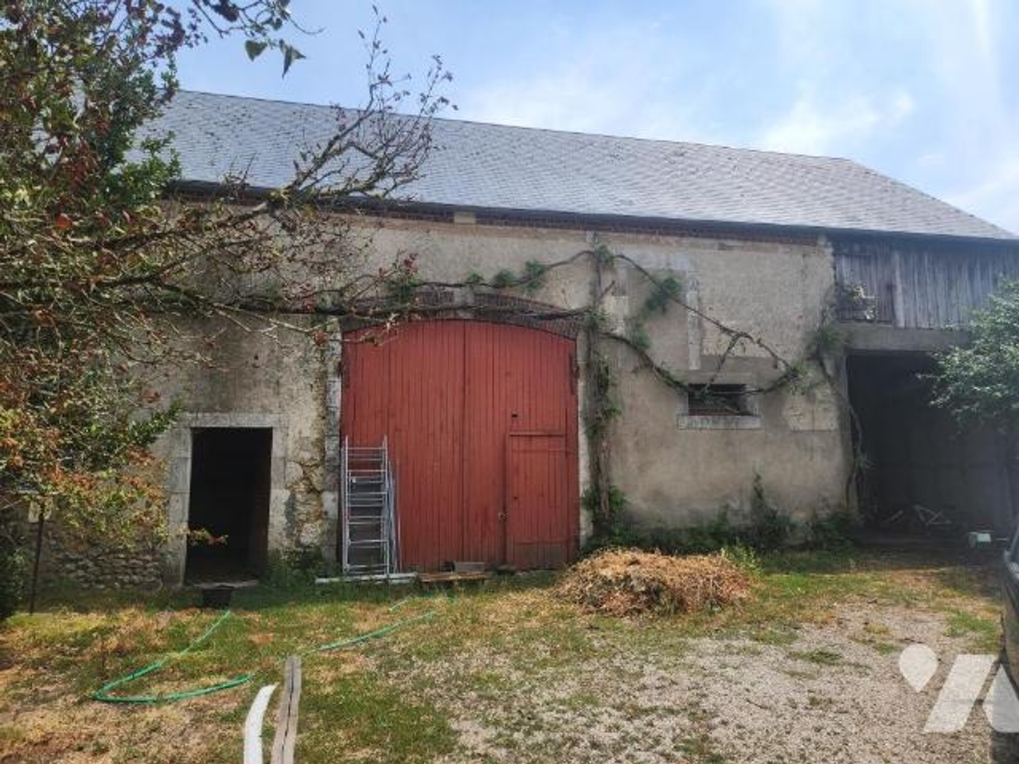 Maison à vendre - 6 pièces - 205m2 - Saint-Martin-D'au... (18110)